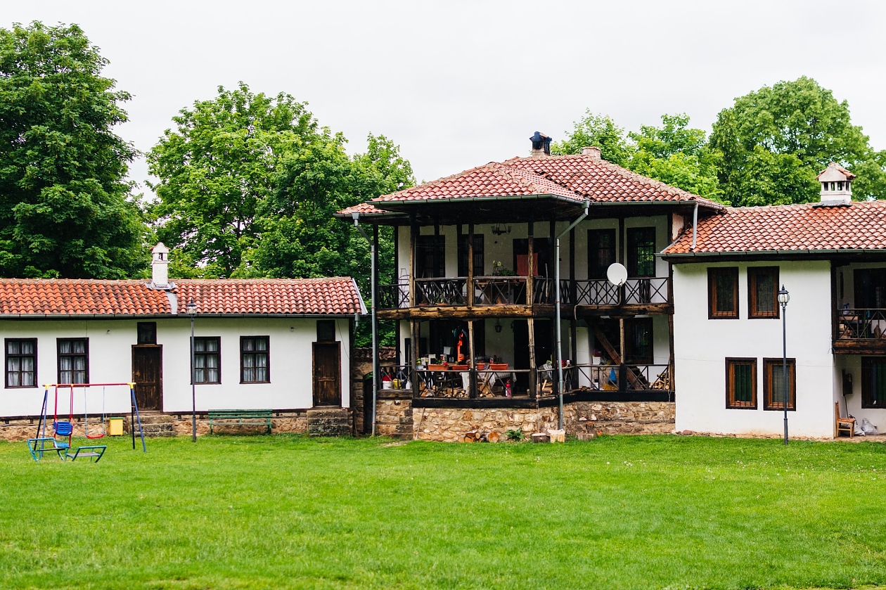 Етрополският манастир „Света Троица“