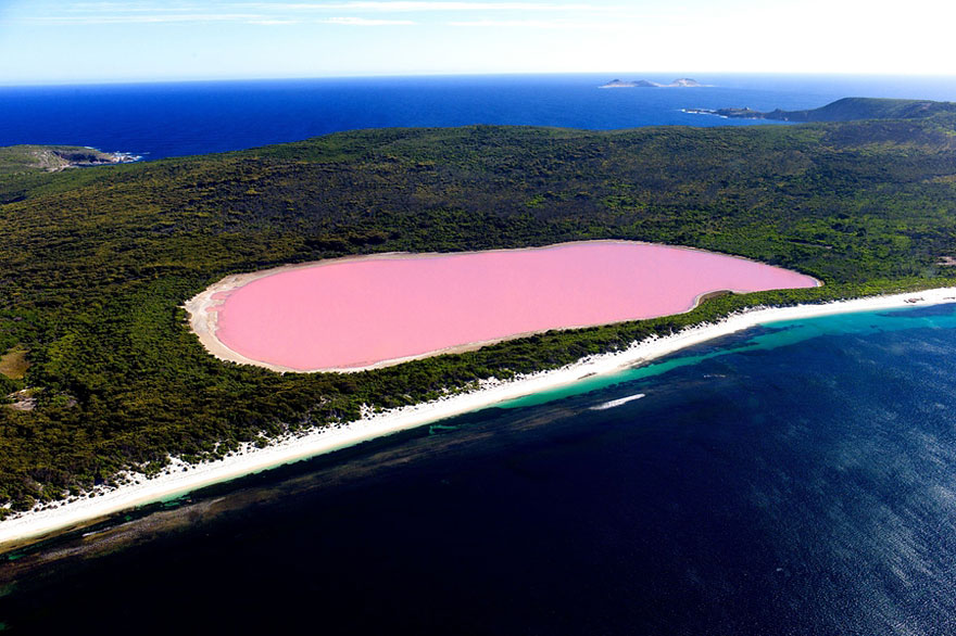 Lake Hillier, Australia